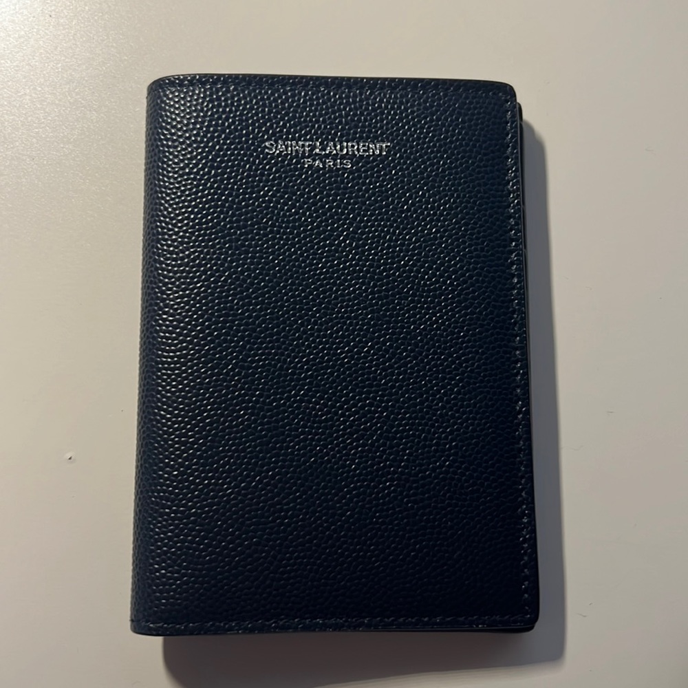AUTHENTIC Saint Laurant Credit Card Wallet